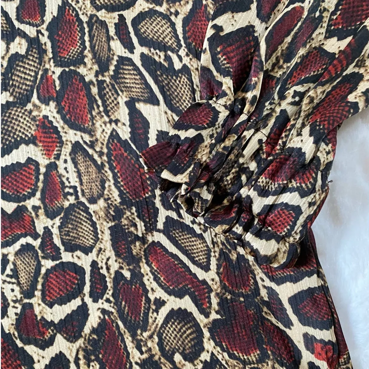 ZARA WMN'S Animal Print Shirt Flowy V-neck Top Blouse S‎ NWOT - Image 14