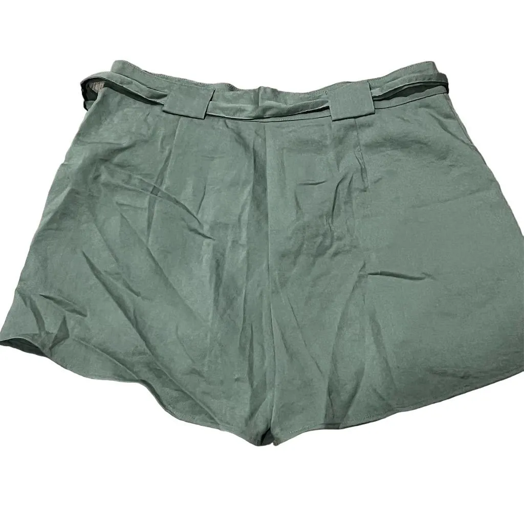 The Fifth Label Women's Olive Green Belted Bermuda Shorts Size XL Casual Summer - Image 2