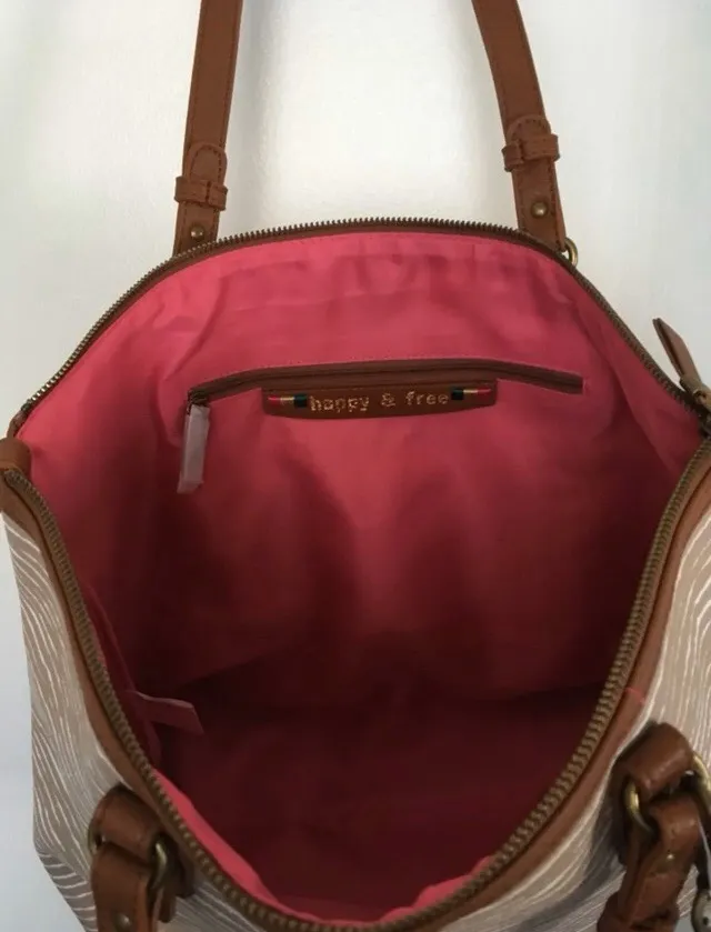 The Sak Pacifica - Image 3