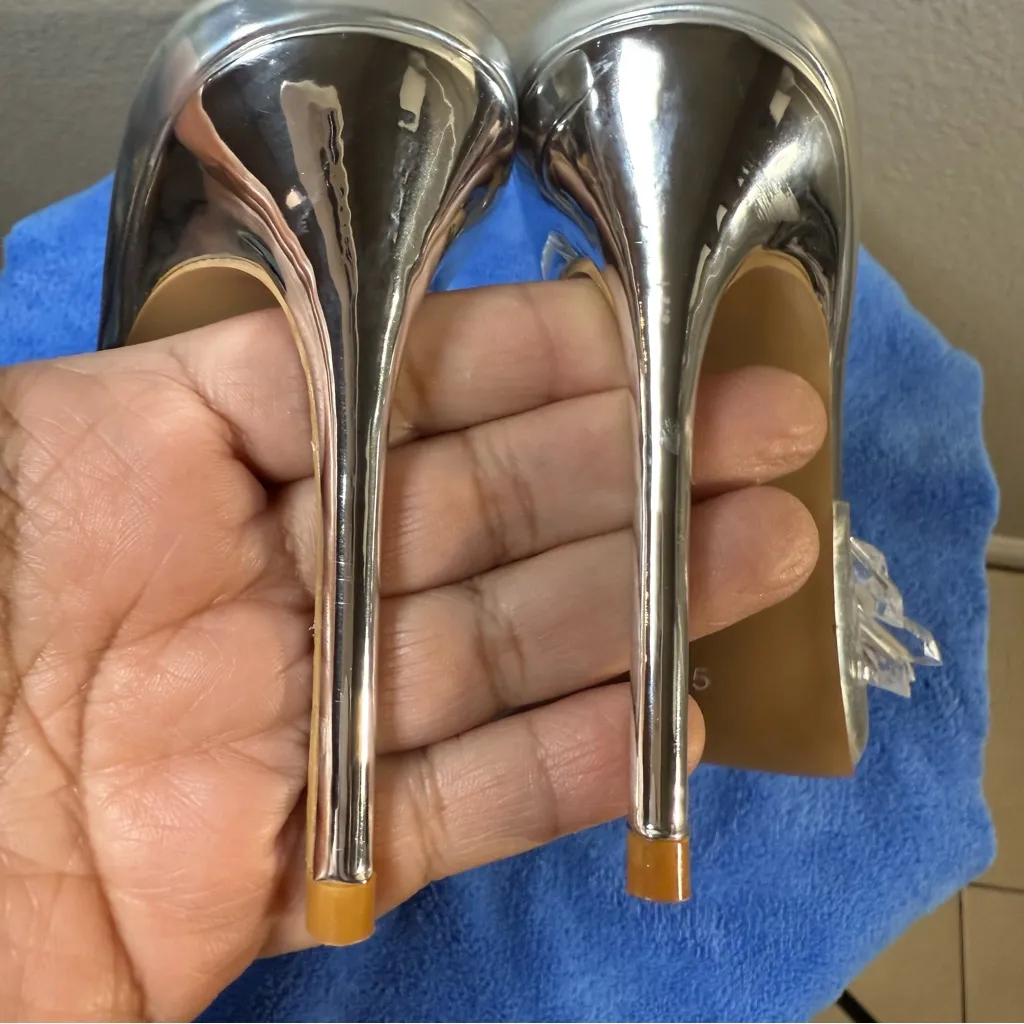 Cult of Coquette Goldie Clear Drip Chandelier open toe Mules SZ:5.5 Silver - Image 3