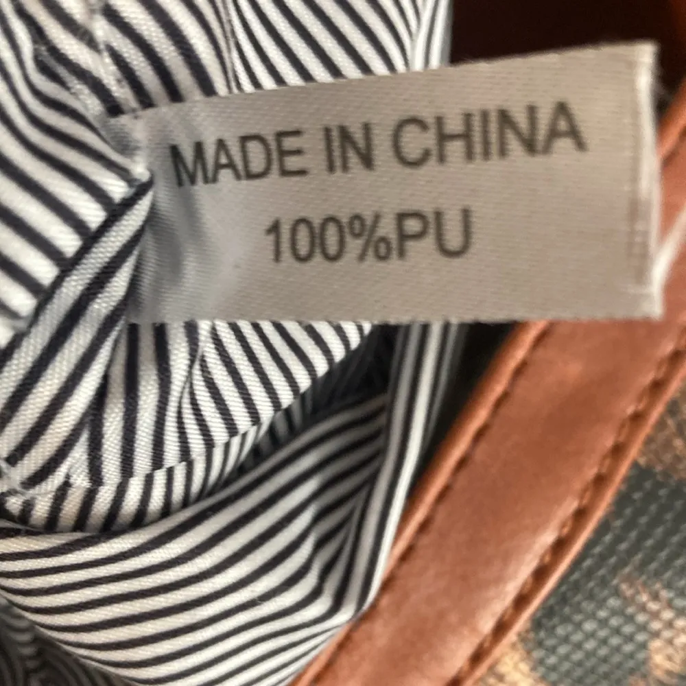 Le Miel PeTA-Approved Vegan Leopard Accent Two-Way Hobo NWT - Image 7