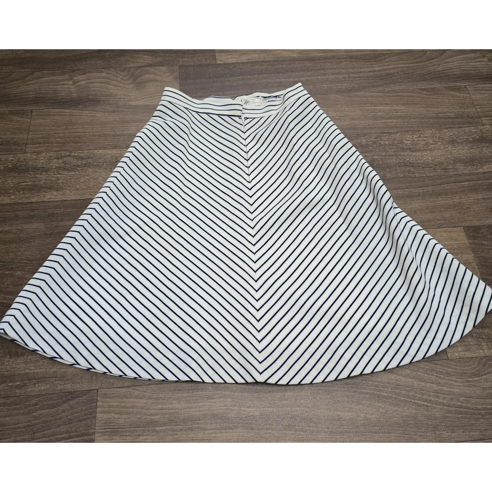 Vintage 60's 70's‎ Ginori Sportswear Black White Chevron Like Stripe Skirt Size undefined - Image 2
