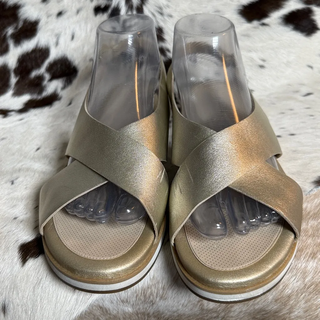 Cole Haan Mira Sandal Gold Sandals Size 8.5 EUC B15 - Image 3