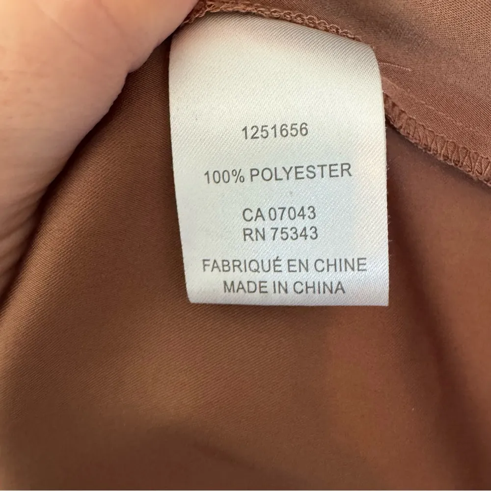 House of Harlow 1960 Anthropologie Brown Satin Cropped Button Up Blouse Size XS - Image 4