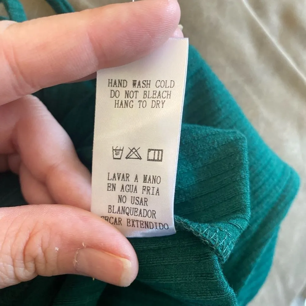 Doe & Rae emerald green ribbed cutout detail sleeveless top size small - Image 4