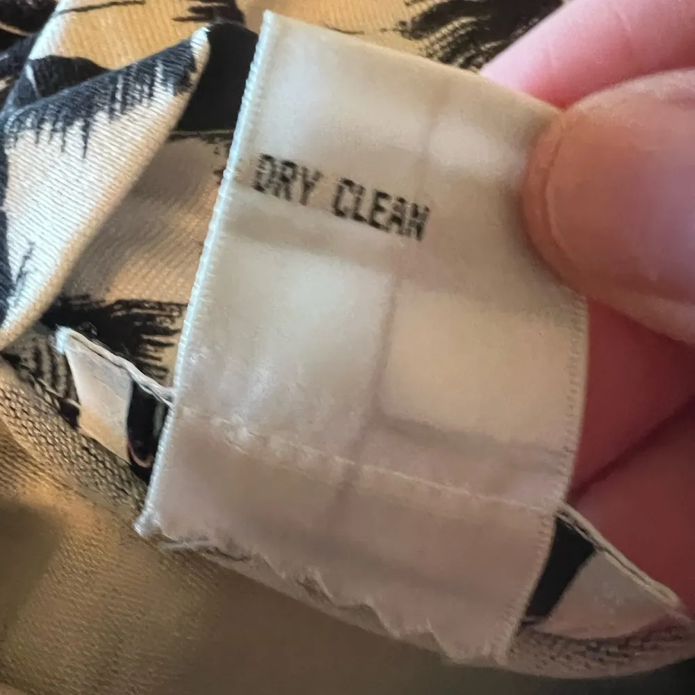 Talbots Black All Over Floral Print Long Sleeve Shirt Top Silk Nylon Plus Size X - Image 8