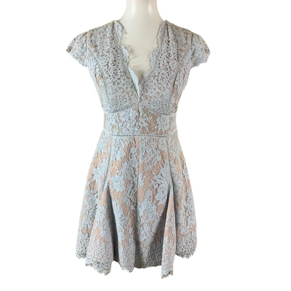 Stylestalker Visions Skater Dress Small Lace Fit And Flare Scallop V‎ Neck - Image 4