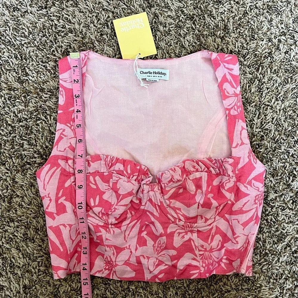 Charlie Holiday Hibiscus Top NWT - Image 4