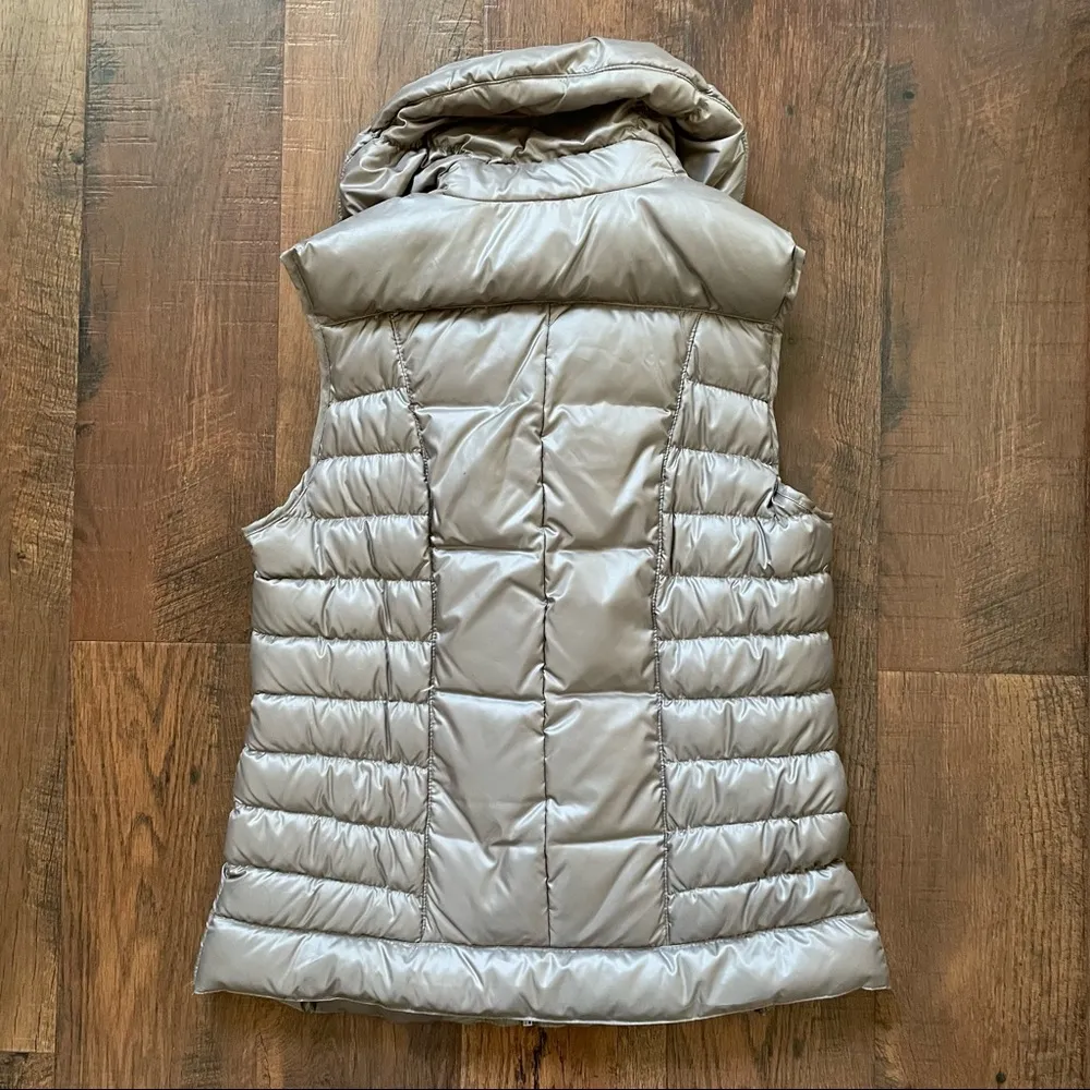 Reaction grey puffer vest, size M - Image 5