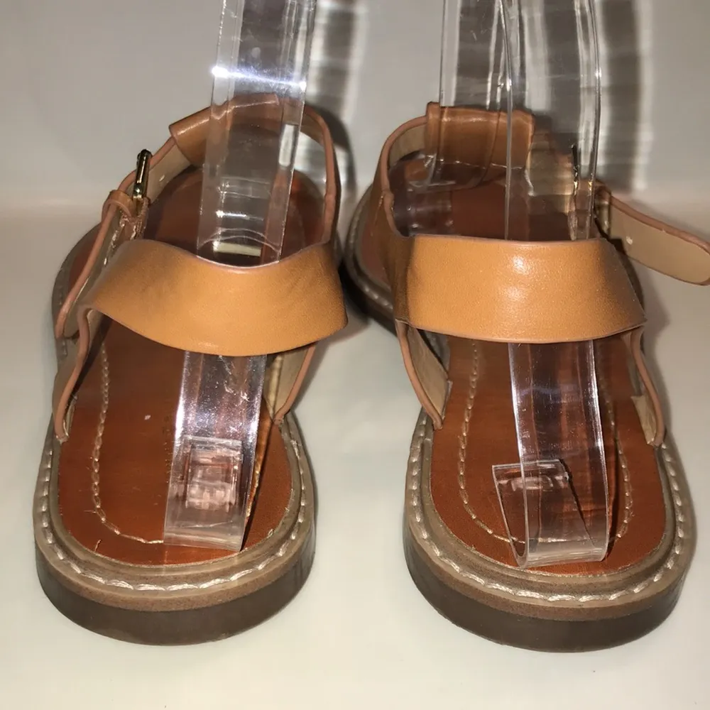 Tommy Hilfiger Women’s Burke Faux Leather Brown Hardware Thong Sandals - Image 7