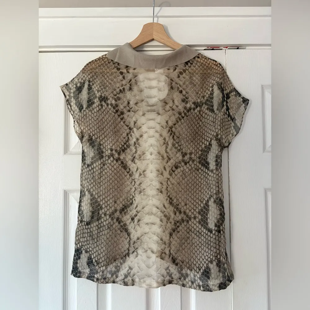 Les Copains Size 42 US 6 Silk Sheer Blouse Snake Skin Print‎ Flaw - Image 4