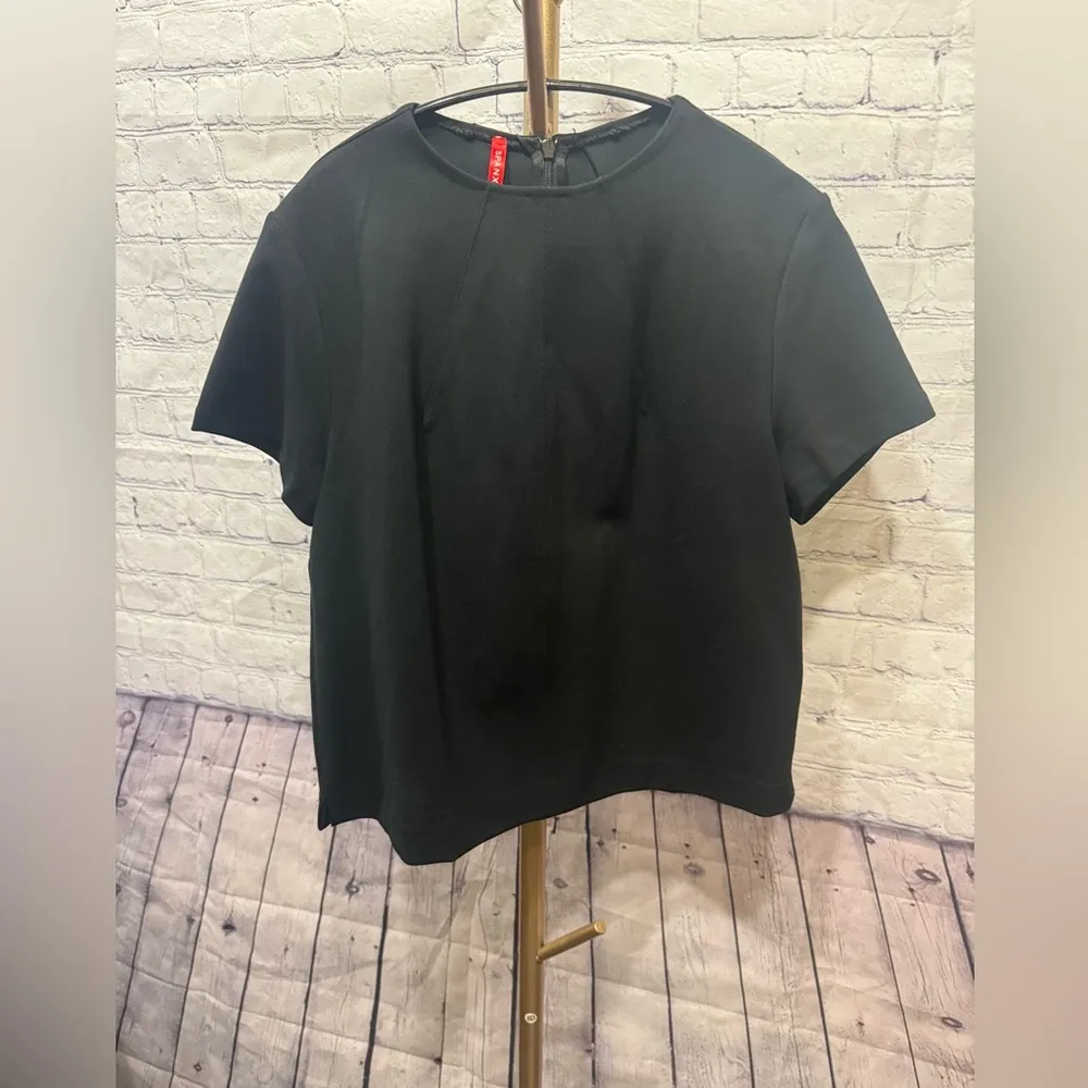 SPANX The Perfect Funnel Top Ponte Shirt Zip Back Short Sleeve Slimming Medium - Image 7