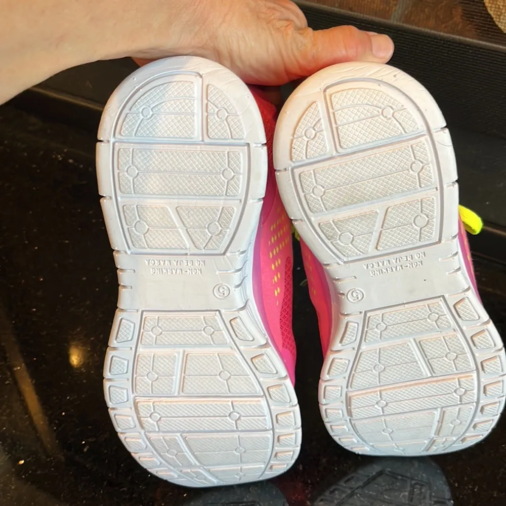 Running Shoes pink Lightweight White Sole Neon Yellow Laces Womens 5 - Image 7