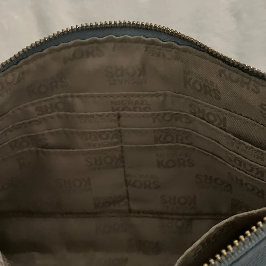 Michael Kors Slate Wristlet with Gold Logo - Image 6