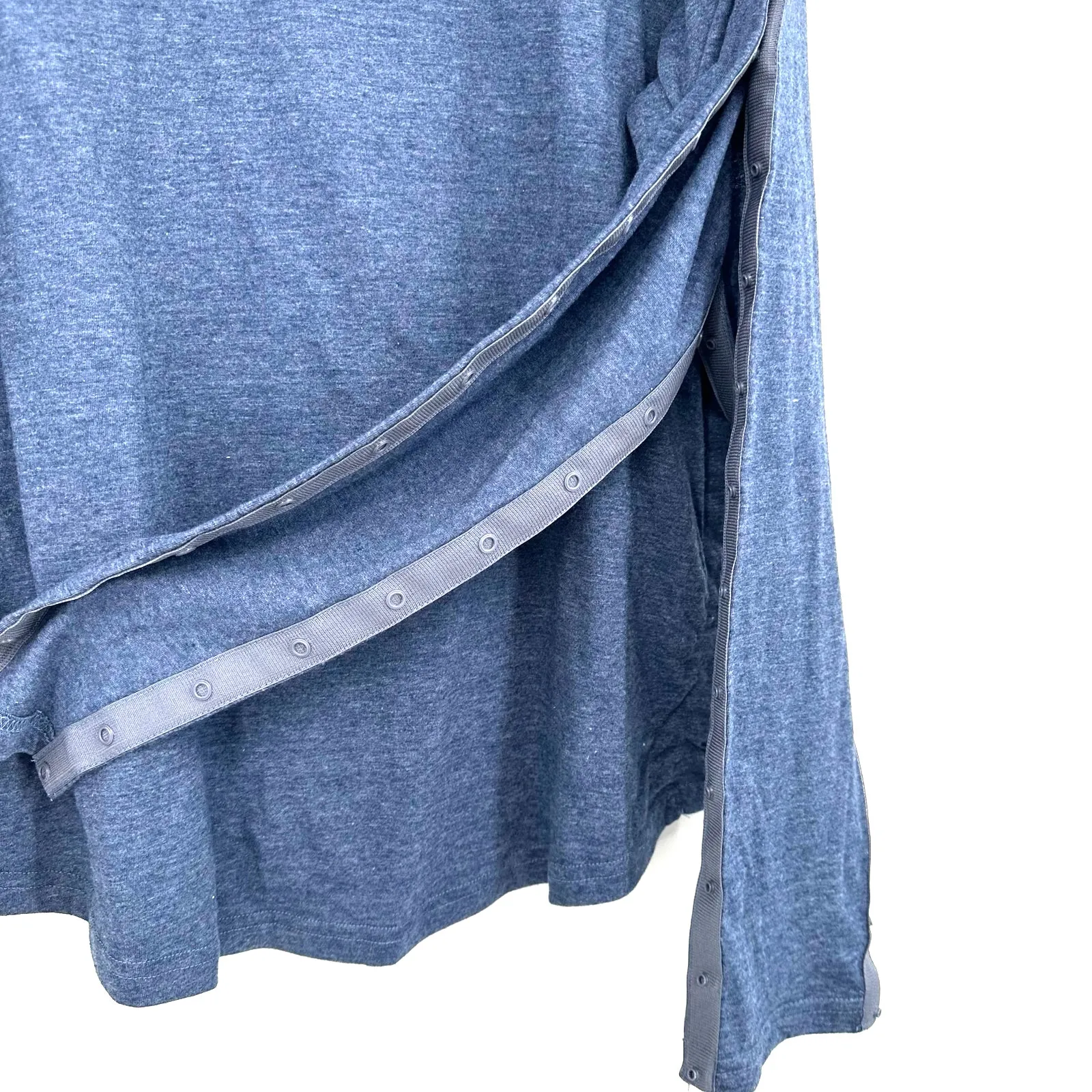 Mai Size Medium Adaptive Long Sleeve Shirt Blue NWT‎ Button Access Handicap Top - Image 4