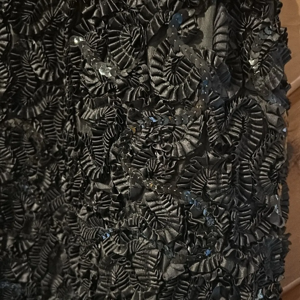 Saks fifth Avenue vintage black velvet sequin ribbon style midi cocktail dress - Image 3