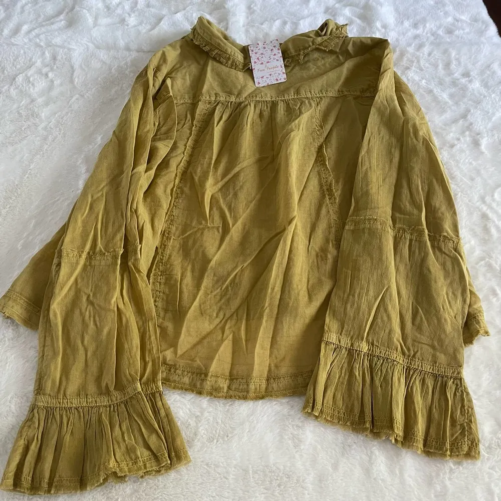 nwt free people Savannah Ruffle Button-up Shirt Ochre Earth size extra small XS - Image 2