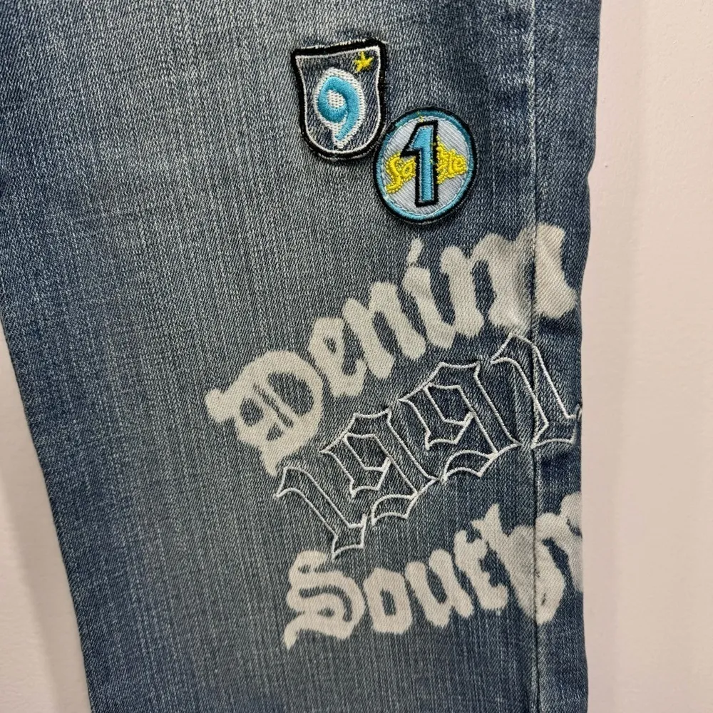 South Pole Y2K Cropped Embellished Patched Graffiti Denim Capri Jeans Grunge Blue Size undefined - Image 8