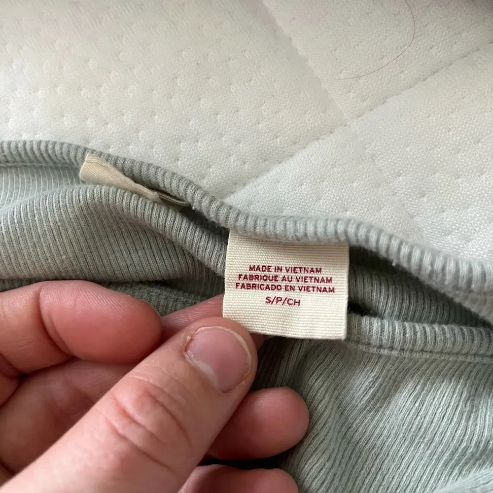 Levi Light Green T Shirt Crop Size Small - Image 6