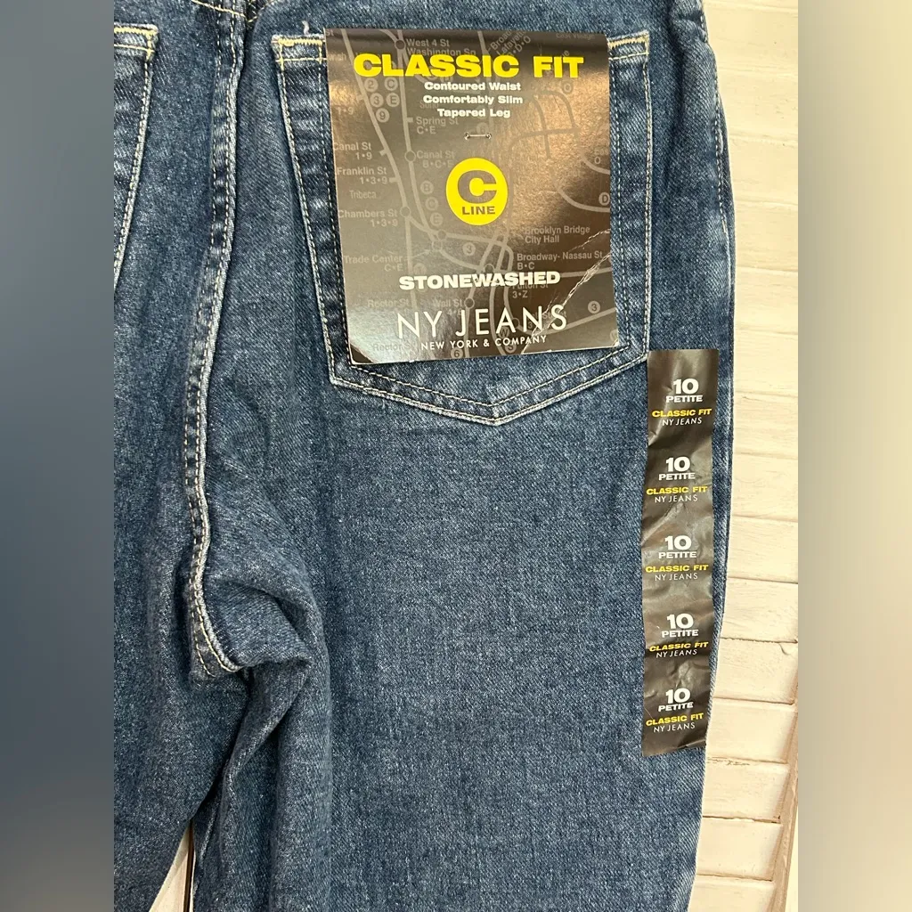 NY & Co size 10P Classic Fit Tapered Leg Stonewashed blue jeans NWT 10 Petite - Image 3