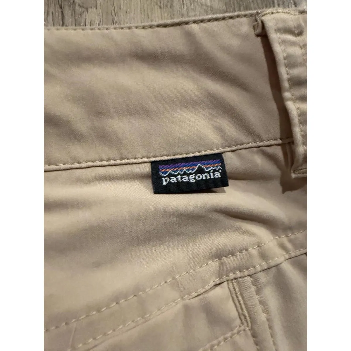 Patagonia Womens Inter-Continental Shorts Size 6 Yellow Beige Outdoor Shorts - Image 4