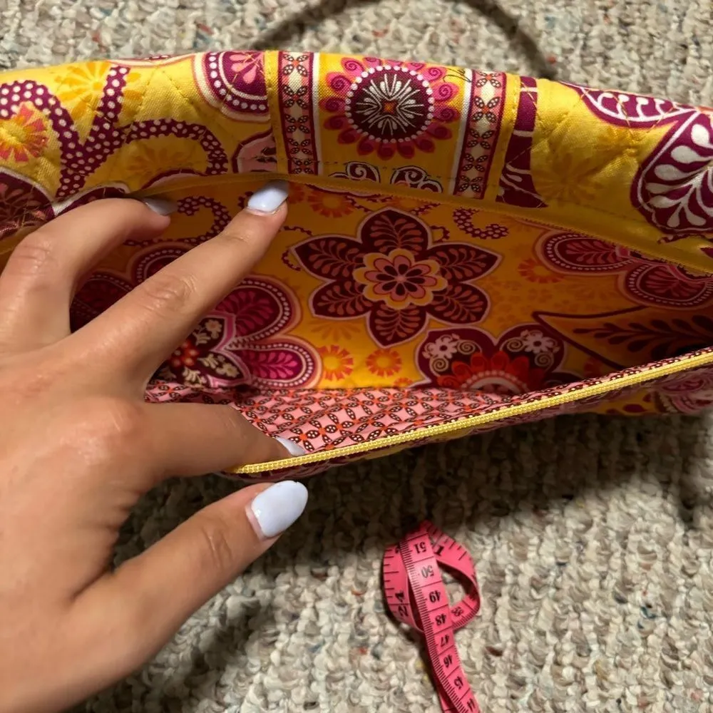 Like New Vera Bradley Bali Gold Yellow Knot Just A Clutch Handbag Purse Y2K - Image 5