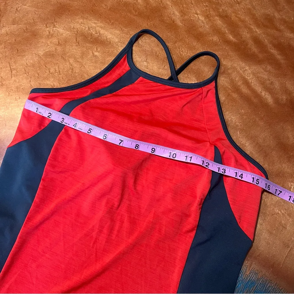 Mountain Hardwear Red Black Athletic Top medium built in sports bra - Image 11