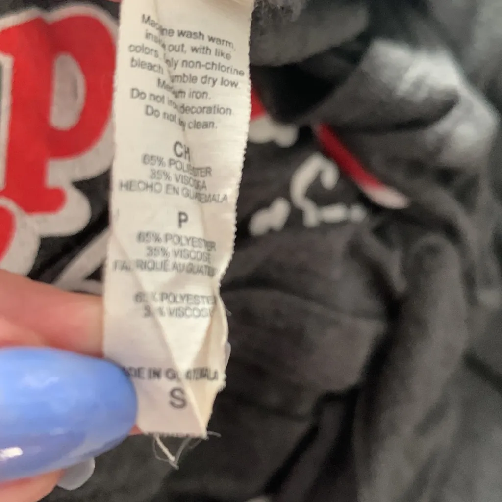 Alpha Gam Lip Sync cropped short sleeve T - Image 6