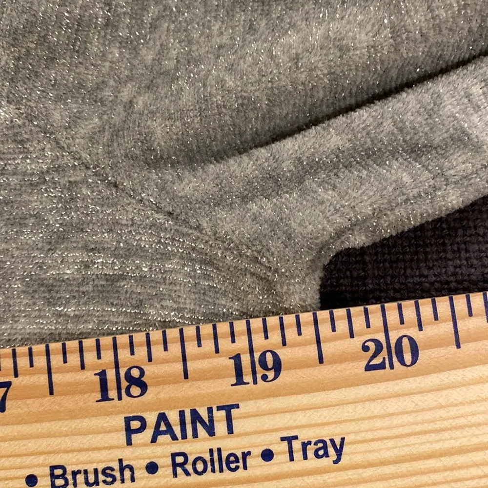 Vintage Victoria Secret Silver Sparkle Sweatshirt With Hood Sequin Heart Sz Med - Image 9