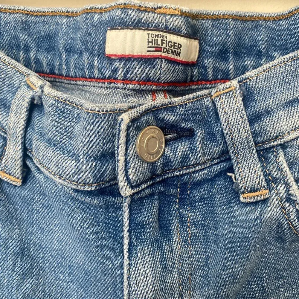 Tommy Hilfiger Denim Women's 6 Embroidered Distressed Raw Hem Stretch Blue Jeans - Image 10