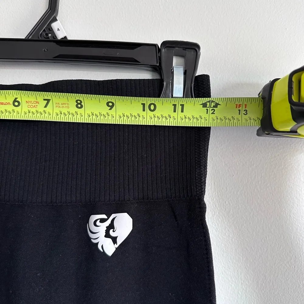 Women’s Best Black Athletic Full Length Leggings - Image 2