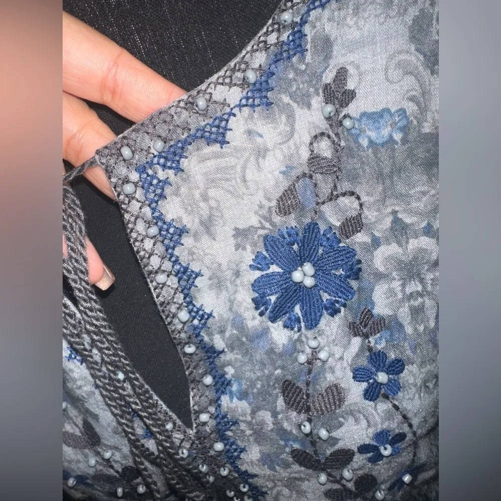 Ivy Jane Bohemian Tunic Top Blue White Embroidery Small - Image 2