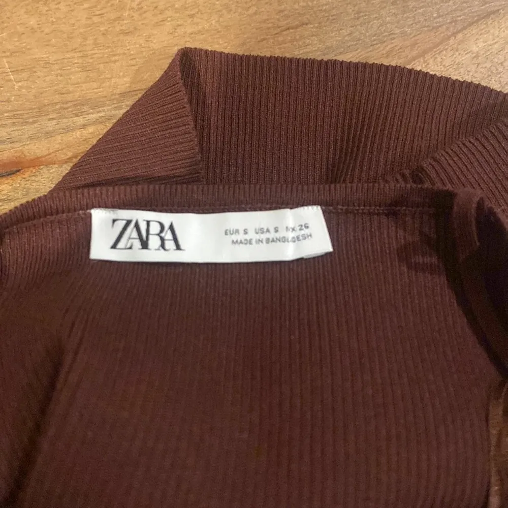 ZARA  Chocolate Ribbed Top - Image 3