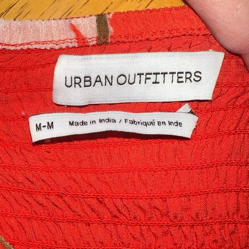 Urban Outfitters Women's Red Floral Chiffon‎ Romper Size M Summer Casual V-Neck - Image 2