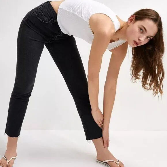 URBAN OUTFITTERS BDG Dillon High-Rise Slim Straight Black Jeans Sz 31 - Image 2