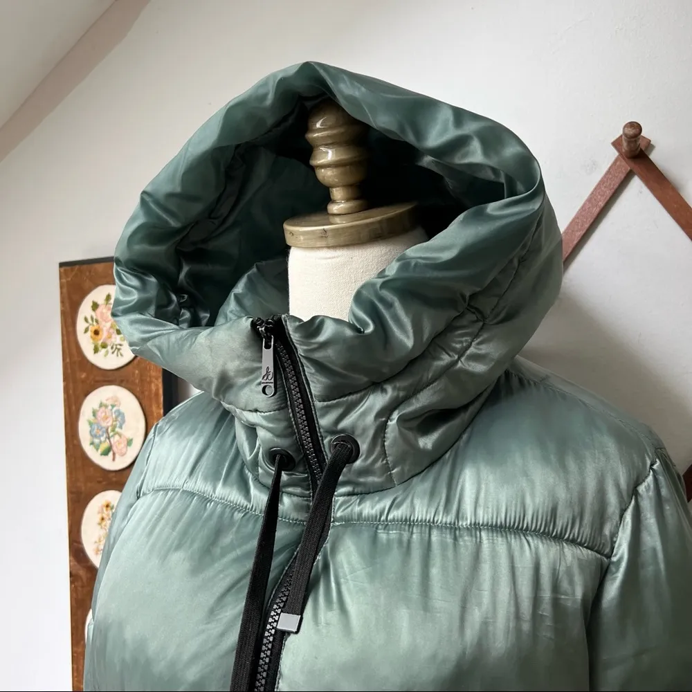 Iridescent Water-Repellent Hooded Puffer Jacket large - Image 3