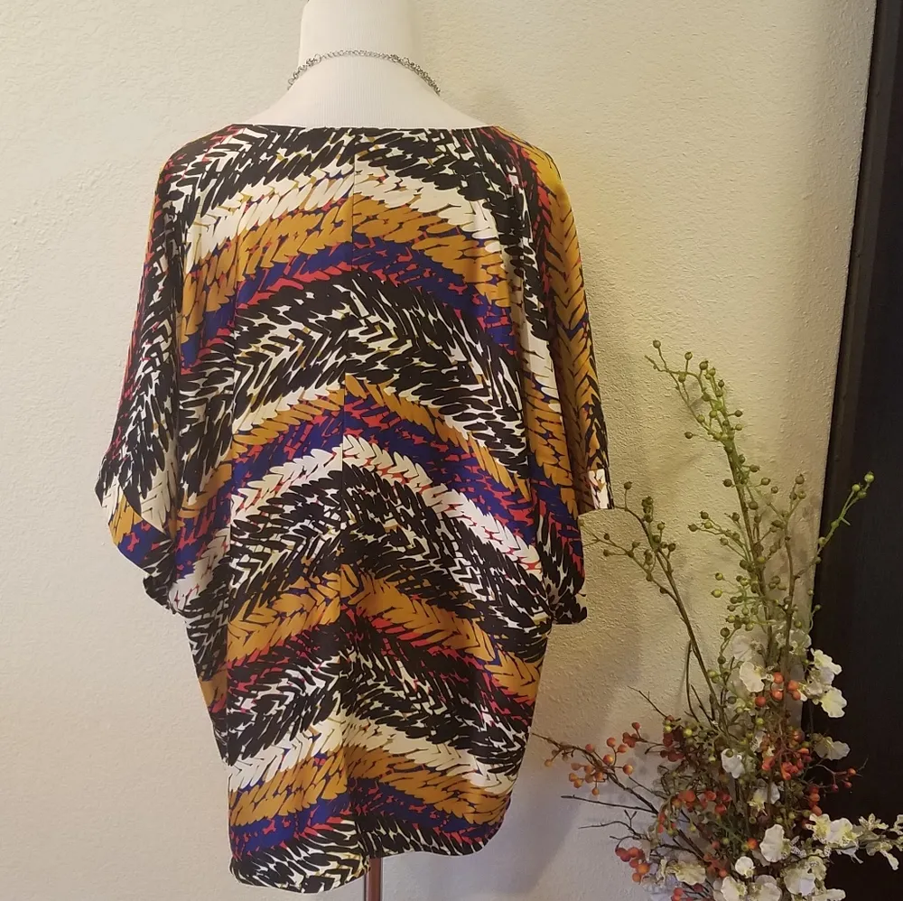 Andrew Marc New York Blouse Large - Image 4