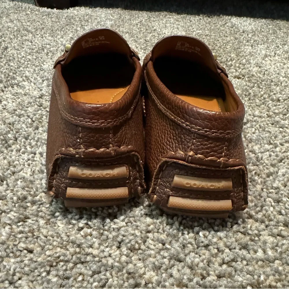 Women’s Coach Crosby Turnlock Driver Size 8B
Slip on - Image 5