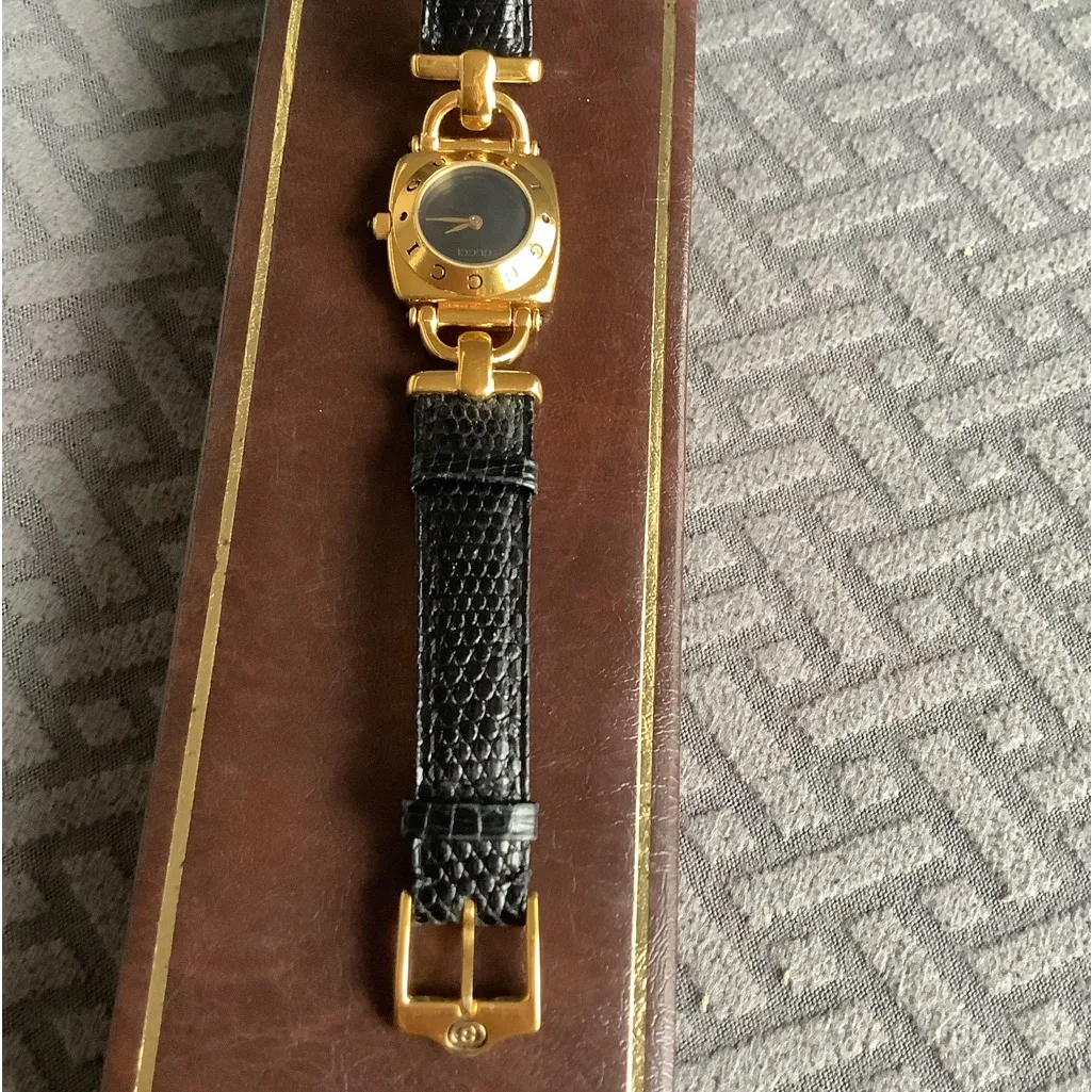 Authentic GUCCI ladies watch 🌹 DRESSY🔥 - Image 7