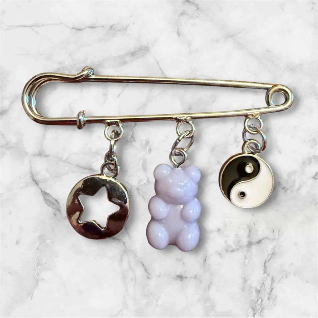 Set of Six Charm Safety Pins Green - Image 7