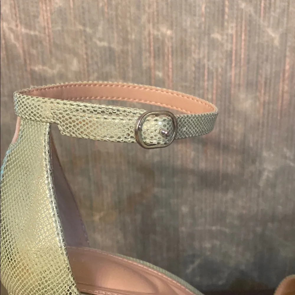 Kelly & Katie Green Block Sandal - Image 7