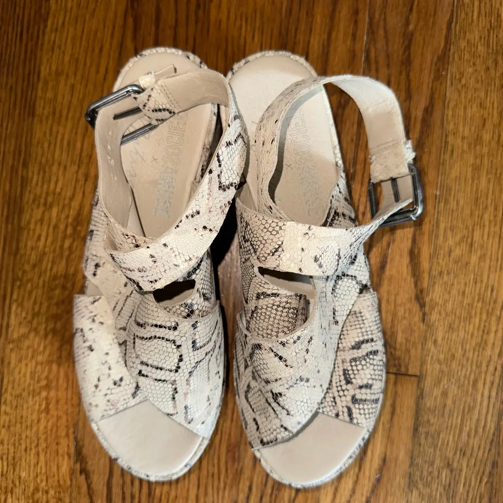 Amuse Society Matisse Runaway Wedges - Image 4