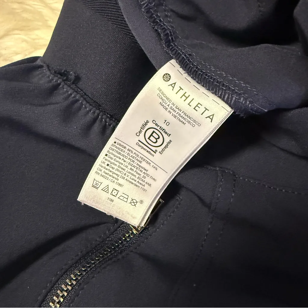 Athleta Endless Cargo Pants Navy Size 10 - Image 6
