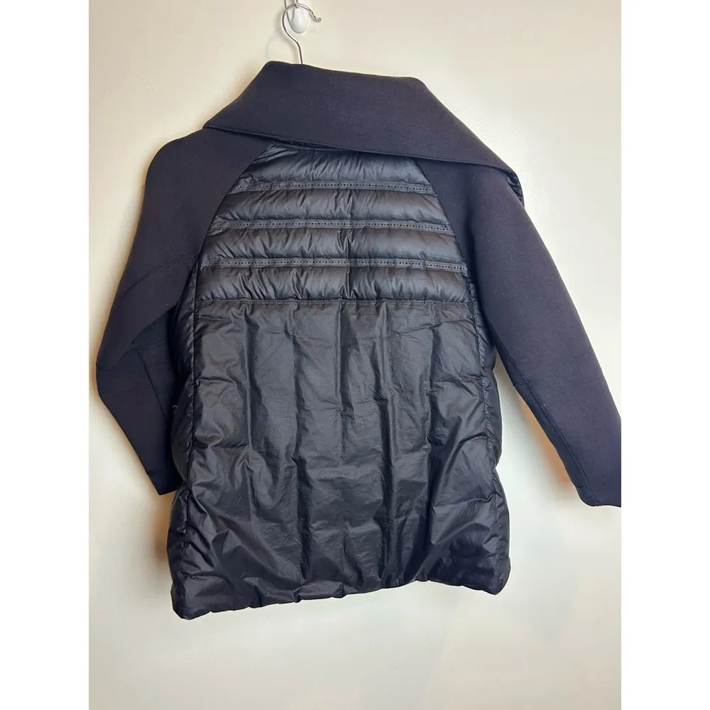 Nike Women's Puffer Black Jacket Size Medium Versatile Collar Goose Down - Image 7