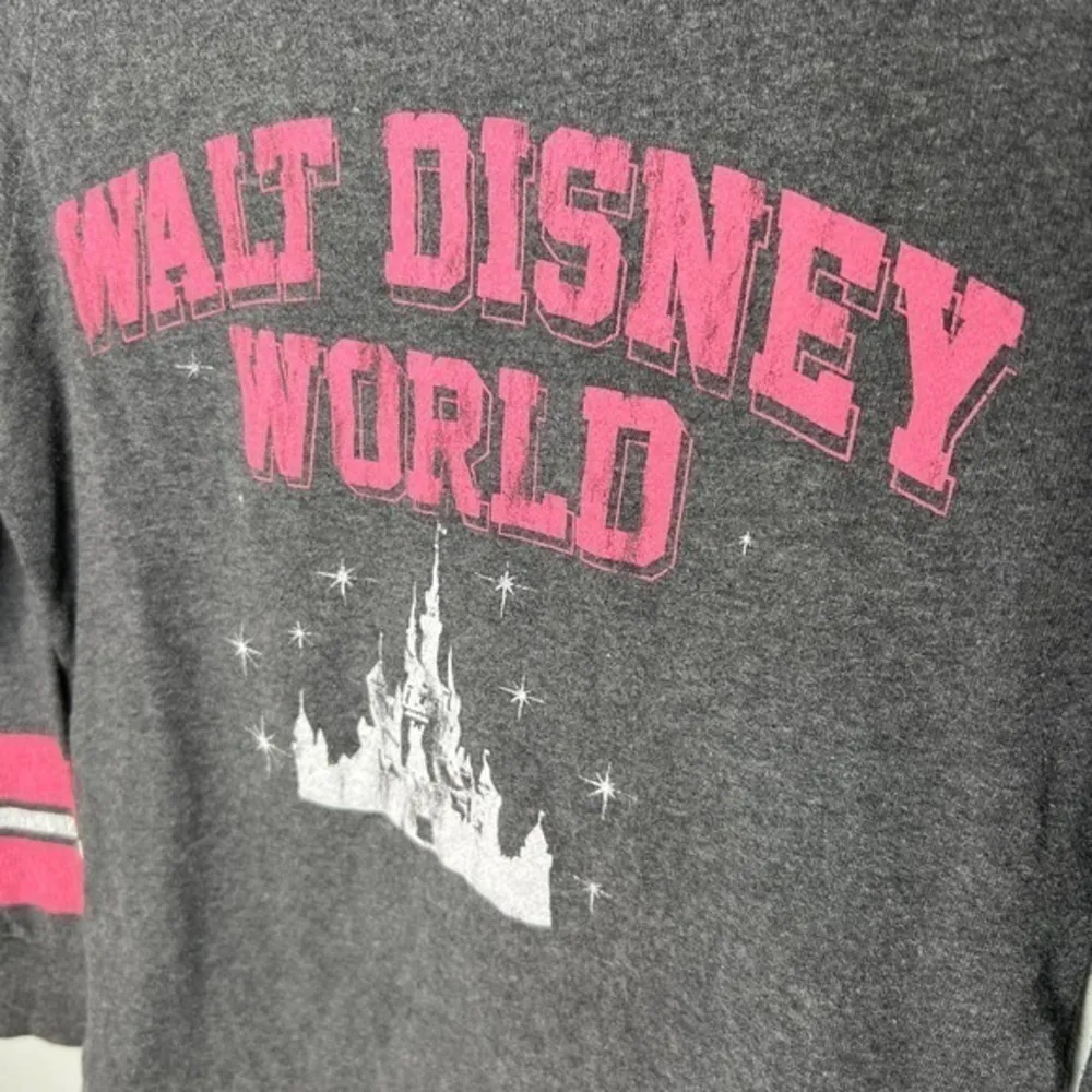 Walt Disney World parks gray pullover sweatshirt magic kingdom castle medium - Image 4
