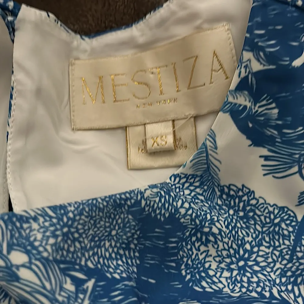Mestiza NWT Gorgeous Cream/Blue Palm Tree 3/4 Bell Sleeve Mini Dress **Size XS** - Image 5