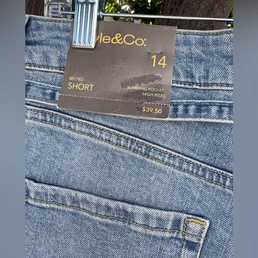 NEW Style & Co High Rise Belted Denim Shorts Women’s Sz 14 - Image 4