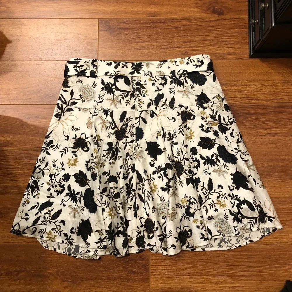 ALC Silk Floral Skirt - Image 6