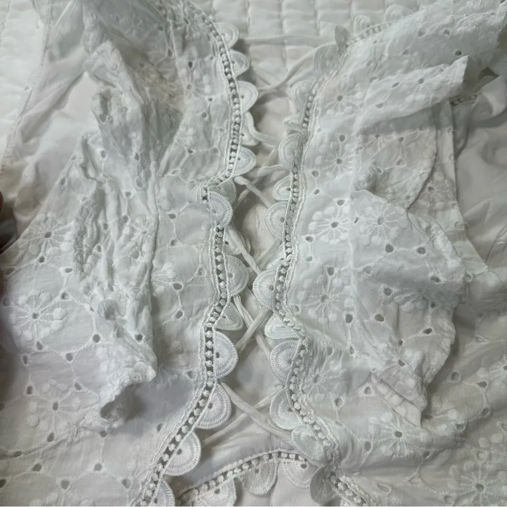 DO+BE Beach White Eyelet Lace Summer Crop Top - Image 10