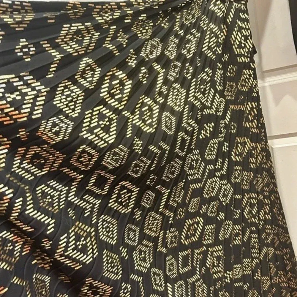 LuLaRoe Elegant Collection Deanne Black Gold Wrap Dress size Small‎ - Image 5